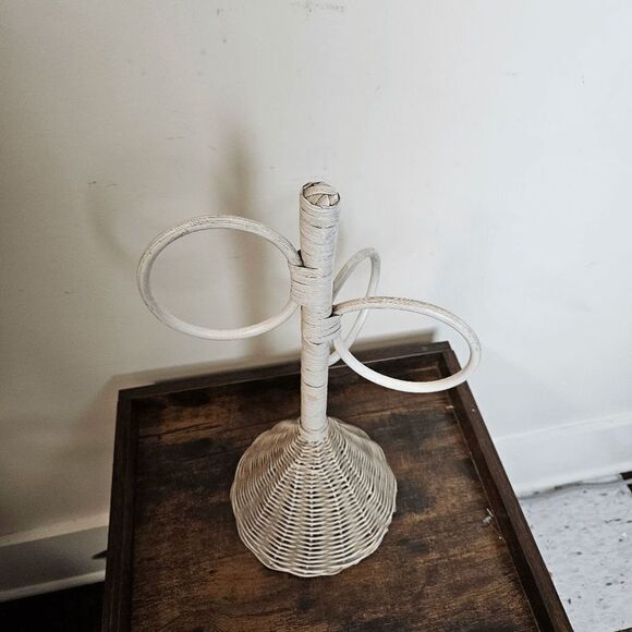 Wicker Woven Countertop Towel Rack Stand Bathroom Accessory White - Picture 3 of 5